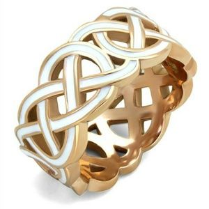 Rose gold wicker ring